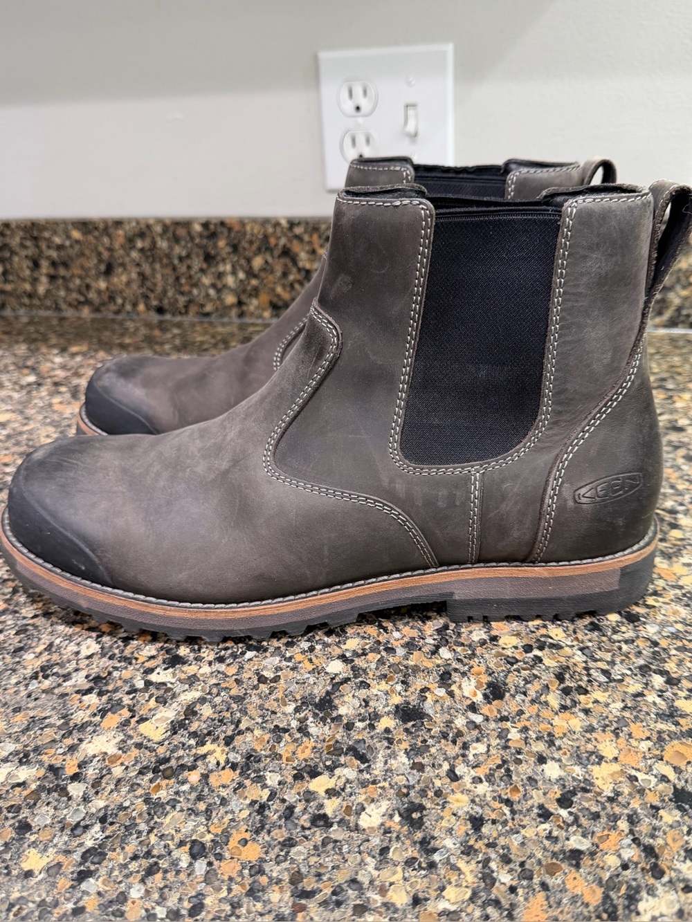 KEEN Men's Chelsea Work Boot - Gray 11.5